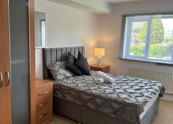 Cozy & Charming Apartment In Mcr